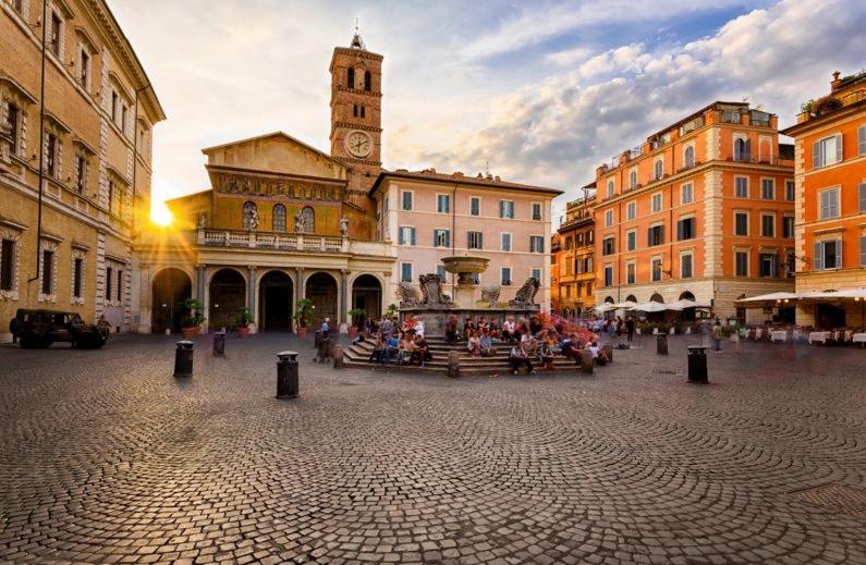 Luxury Art Apartment In Trastevere With Terrace Rom Eksteriør billede