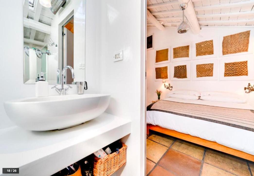 Luxury Art Apartment In Trastevere With Terrace Rom Eksteriør billede